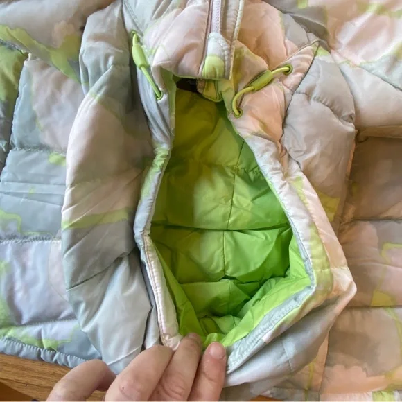 Eddie Bauer First Ascent Downlight 800 fill jacket -Large